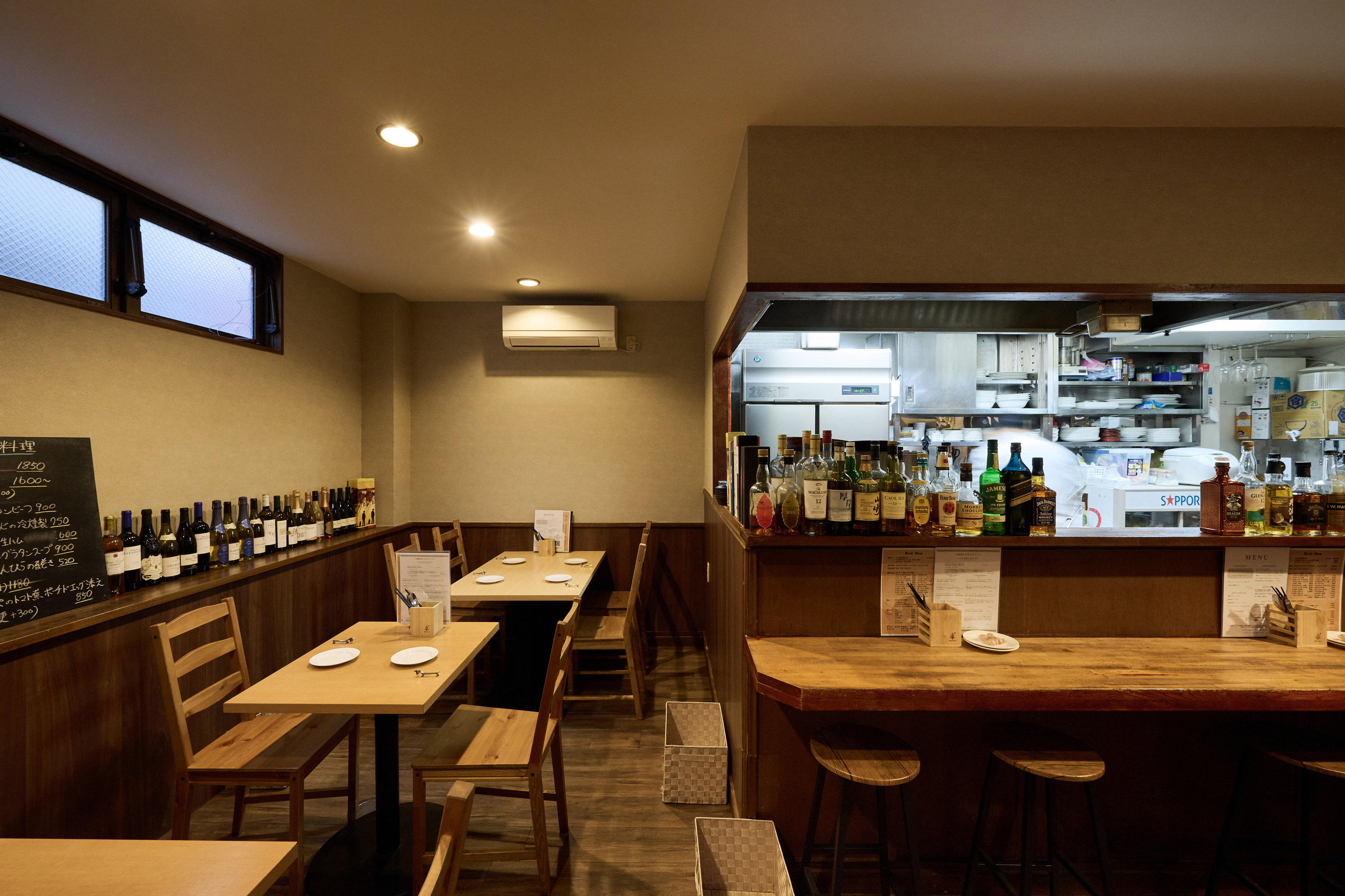 隠れ家風だけど気軽に過ごせるから居心地